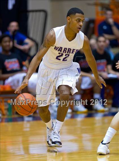 Thumbnail 2 in Warren vs. United (UIL 5A Regional Semifinal) photogallery.
