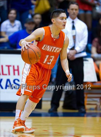 Thumbnail 3 in Warren vs. United (UIL 5A Regional Semifinal) photogallery.