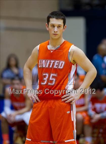 Thumbnail 1 in Warren vs. United (UIL 5A Regional Semifinal) photogallery.