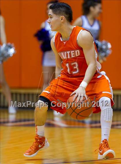 Thumbnail 3 in Warren vs. United (UIL 5A Regional Semifinal) photogallery.