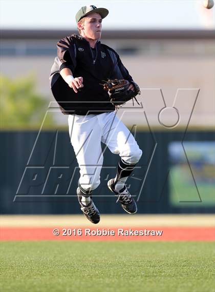 Thumbnail 2 in Poteet vs Rockwall-Heath (UIL 5A Regional Quarterfinal) photogallery.