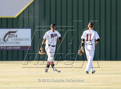 Thumbnail 1 in Poteet vs Rockwall-Heath (UIL 5A Regional Quarterfinal) photogallery.