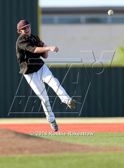 Thumbnail 1 in Poteet vs Rockwall-Heath (UIL 5A Regional Quarterfinal) photogallery.