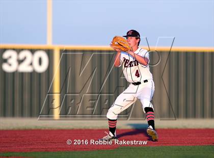 Thumbnail 1 in Poteet vs Rockwall-Heath (UIL 5A Regional Quarterfinal) photogallery.