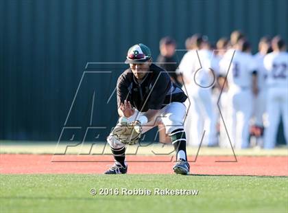 Thumbnail 3 in Poteet vs Rockwall-Heath (UIL 5A Regional Quarterfinal) photogallery.