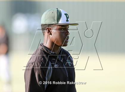 Thumbnail 3 in Poteet vs Rockwall-Heath (UIL 5A Regional Quarterfinal) photogallery.