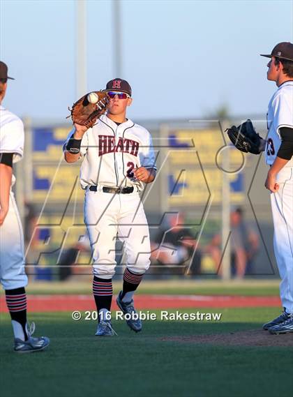 Thumbnail 1 in Poteet vs Rockwall-Heath (UIL 5A Regional Quarterfinal) photogallery.