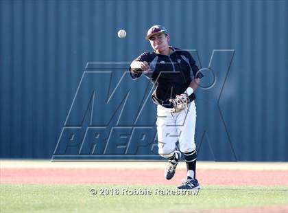Thumbnail 1 in Poteet vs Rockwall-Heath (UIL 5A Regional Quarterfinal) photogallery.