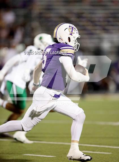 Thumbnail 2 in Southlake Carroll vs Timber Creek photogallery.