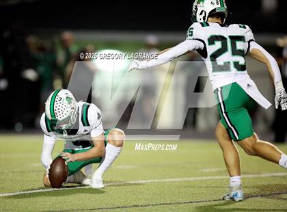 Thumbnail 3 in Southlake Carroll vs Timber Creek photogallery.