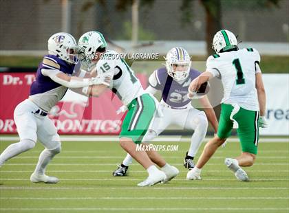 Thumbnail 2 in Southlake Carroll vs Timber Creek photogallery.