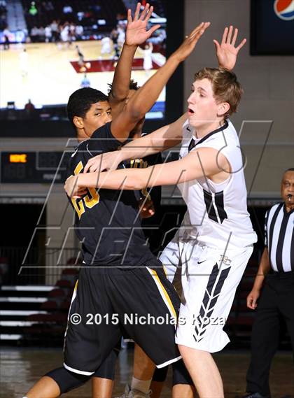 Thumbnail 3 in Rock Canyon vs. Bishop O'Dowd (Tarkanian Classic) photogallery.