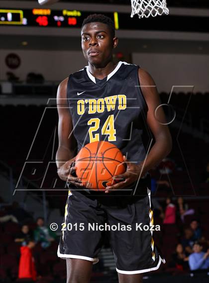Thumbnail 2 in Rock Canyon vs. Bishop O'Dowd (Tarkanian Classic) photogallery.