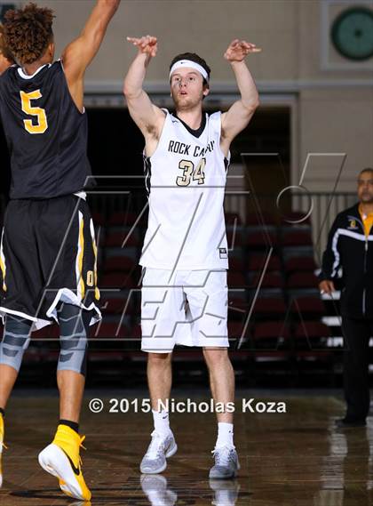 Thumbnail 2 in Rock Canyon vs. Bishop O'Dowd (Tarkanian Classic) photogallery.