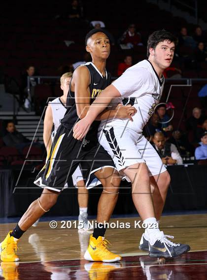 Thumbnail 3 in Rock Canyon vs. Bishop O'Dowd (Tarkanian Classic) photogallery.