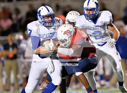 Thumbnail 1 in Roosevelt [Theodore] vs MacArthur [Douglas] photogallery.
