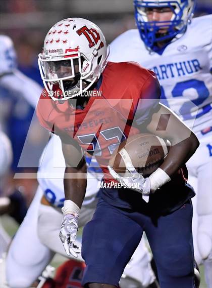Thumbnail 1 in Roosevelt [Theodore] vs MacArthur [Douglas] photogallery.