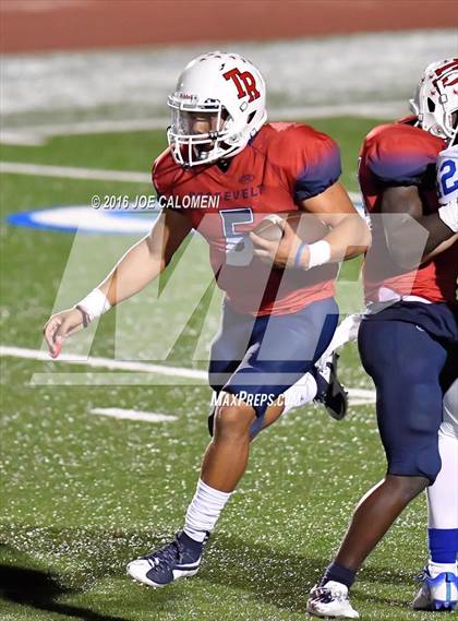Thumbnail 1 in Roosevelt [Theodore] vs MacArthur [Douglas] photogallery.