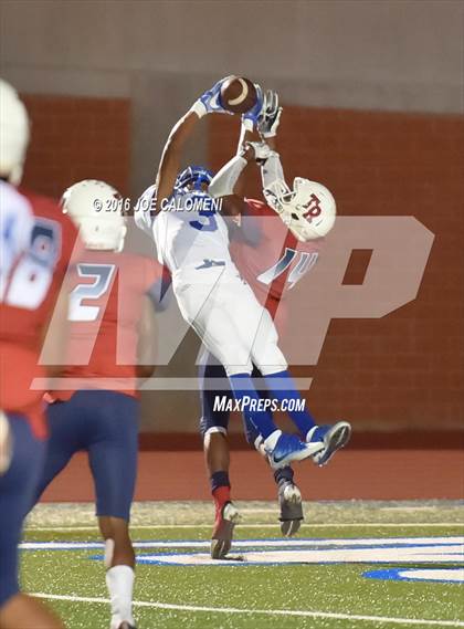 Thumbnail 2 in Roosevelt [Theodore] vs MacArthur [Douglas] photogallery.