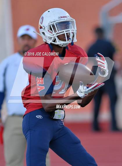Thumbnail 1 in Roosevelt [Theodore] vs MacArthur [Douglas] photogallery.