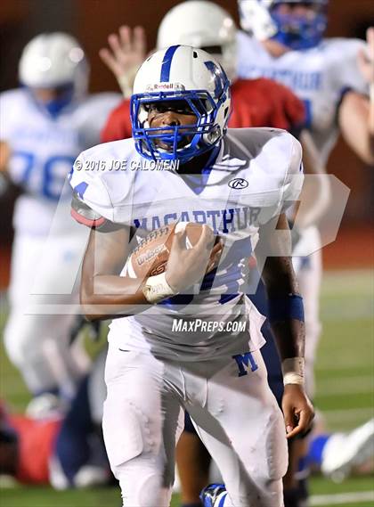 Thumbnail 1 in Roosevelt [Theodore] vs MacArthur [Douglas] photogallery.