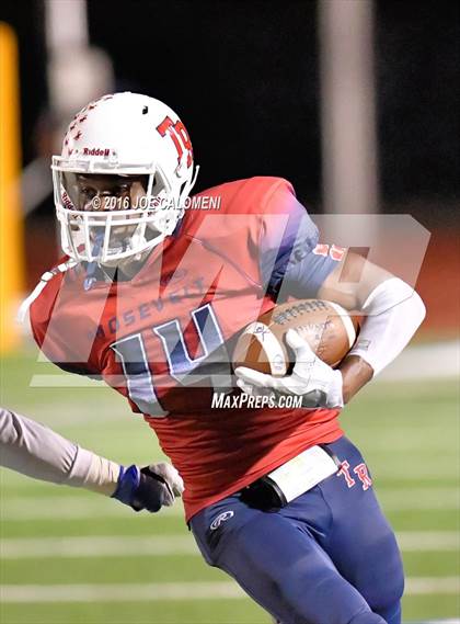 Thumbnail 1 in Roosevelt [Theodore] vs MacArthur [Douglas] photogallery.