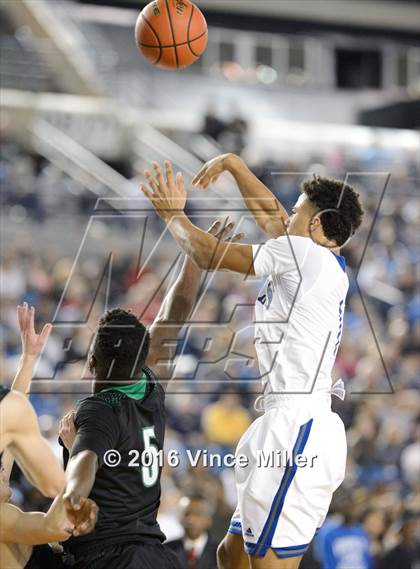 Thumbnail 1 in Federal Way vs Kentwood (WIAA 4A Final)  photogallery.