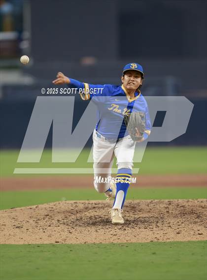 Thumbnail 3 in CIF SDS All-Star Game photogallery.