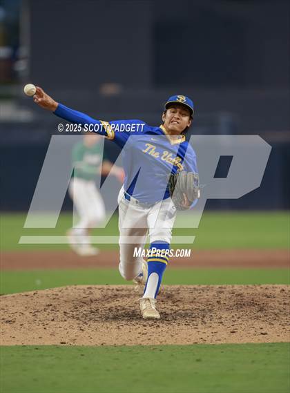 Thumbnail 3 in CIF SDS All-Star Game photogallery.
