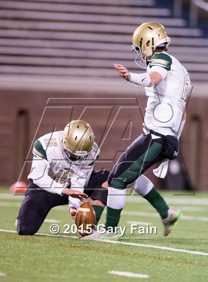 Thumbnail 2 in Notre Dame vs East Rdige (TSSAA 3A Region 3 3rd Round) photogallery.