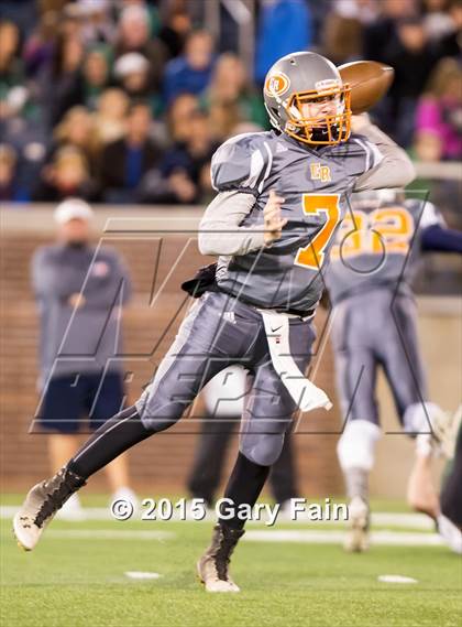 Thumbnail 2 in Notre Dame vs East Rdige (TSSAA 3A Region 3 3rd Round) photogallery.