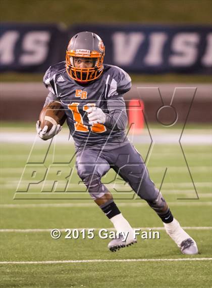 Thumbnail 2 in Notre Dame vs East Rdige (TSSAA 3A Region 3 3rd Round) photogallery.