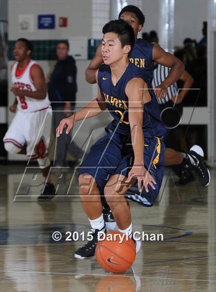Thumbnail 2 in Warren @ Antelope Valley (MaxPreps Holiday Classic) photogallery.
