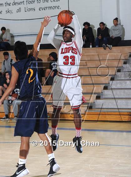 Thumbnail 3 in Warren @ Antelope Valley (MaxPreps Holiday Classic) photogallery.