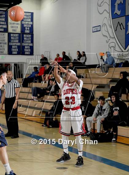 Thumbnail 3 in Warren @ Antelope Valley (MaxPreps Holiday Classic) photogallery.