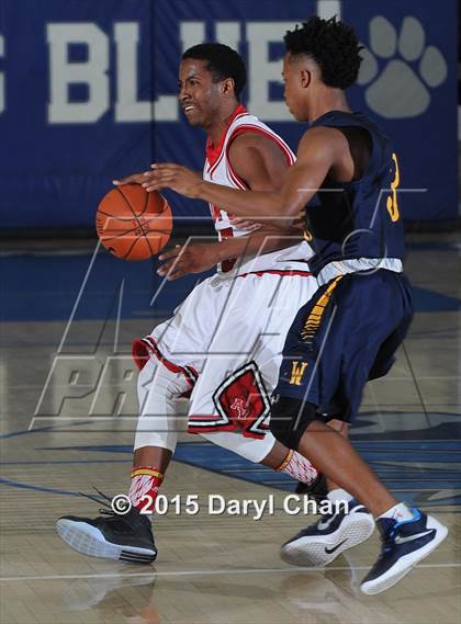 Thumbnail 3 in Warren @ Antelope Valley (MaxPreps Holiday Classic) photogallery.