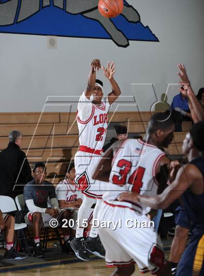 Thumbnail 1 in Warren @ Antelope Valley (MaxPreps Holiday Classic) photogallery.