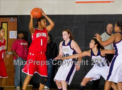 Thumbnail 2 in Klein Collins vs. North Shore (McDonald's Texas Invitational) photogallery.