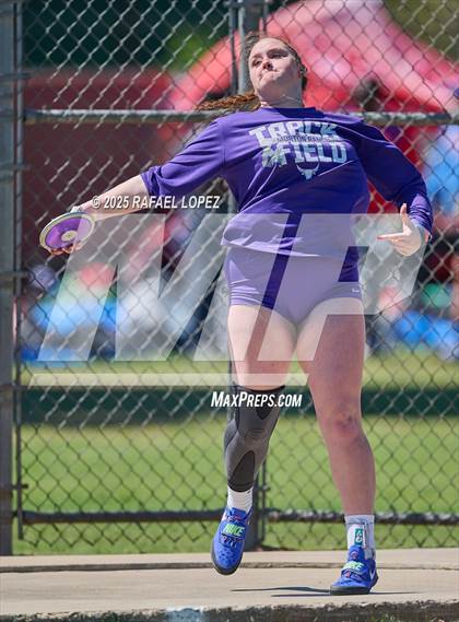 Thumbnail 1 in Dog Pound Invitational (Discus) photogallery.