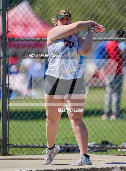 Thumbnail 2 in Dog Pound Invitational (Discus) photogallery.