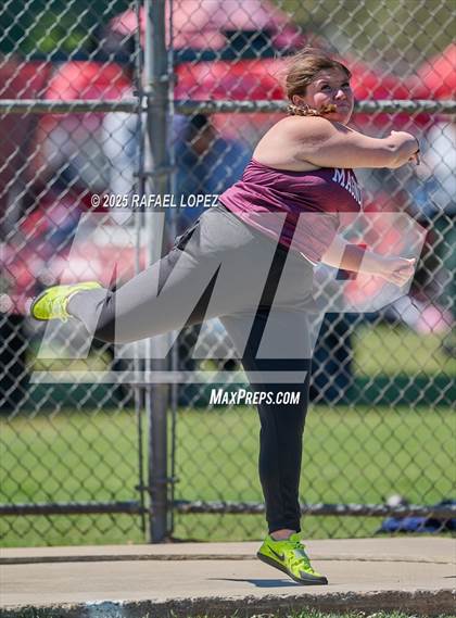 Thumbnail 2 in Dog Pound Invitational (Discus) photogallery.
