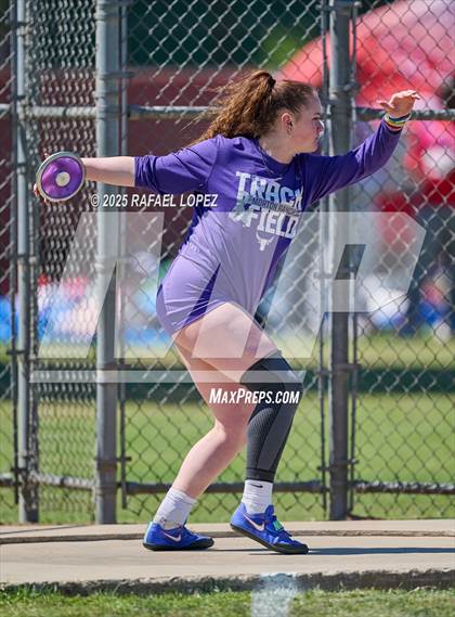 Thumbnail 2 in Dog Pound Invitational (Discus) photogallery.