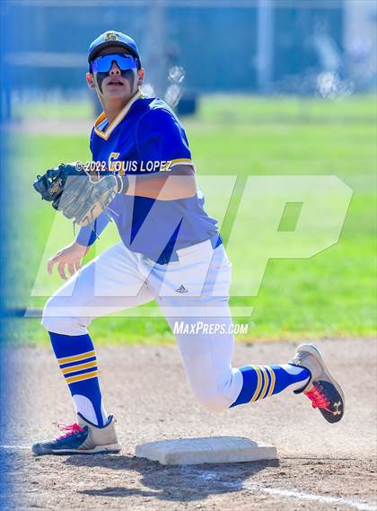 Thumbnail 1 in West Covina @ Charter Oak photogallery.
