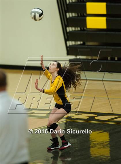 Thumbnail 2 in Seton Catholic @ Saguaro photogallery.
