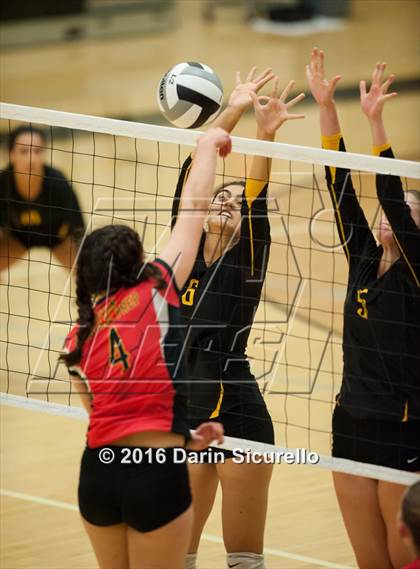 Thumbnail 3 in Seton Catholic @ Saguaro photogallery.