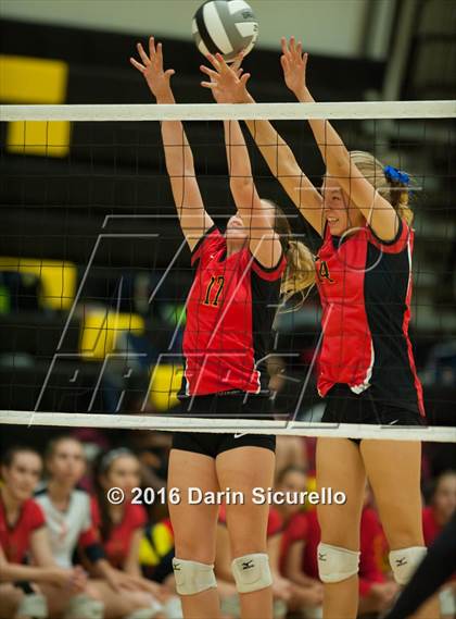 Thumbnail 3 in Seton Catholic @ Saguaro photogallery.