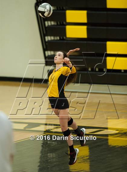 Thumbnail 3 in Seton Catholic @ Saguaro photogallery.