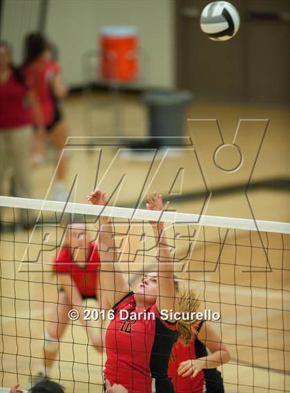 Thumbnail 3 in Seton Catholic @ Saguaro photogallery.