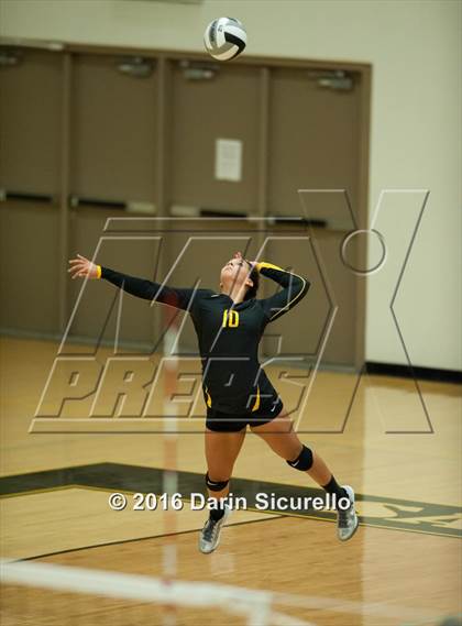 Thumbnail 3 in Seton Catholic @ Saguaro photogallery.