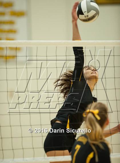 Thumbnail 1 in Seton Catholic @ Saguaro photogallery.
